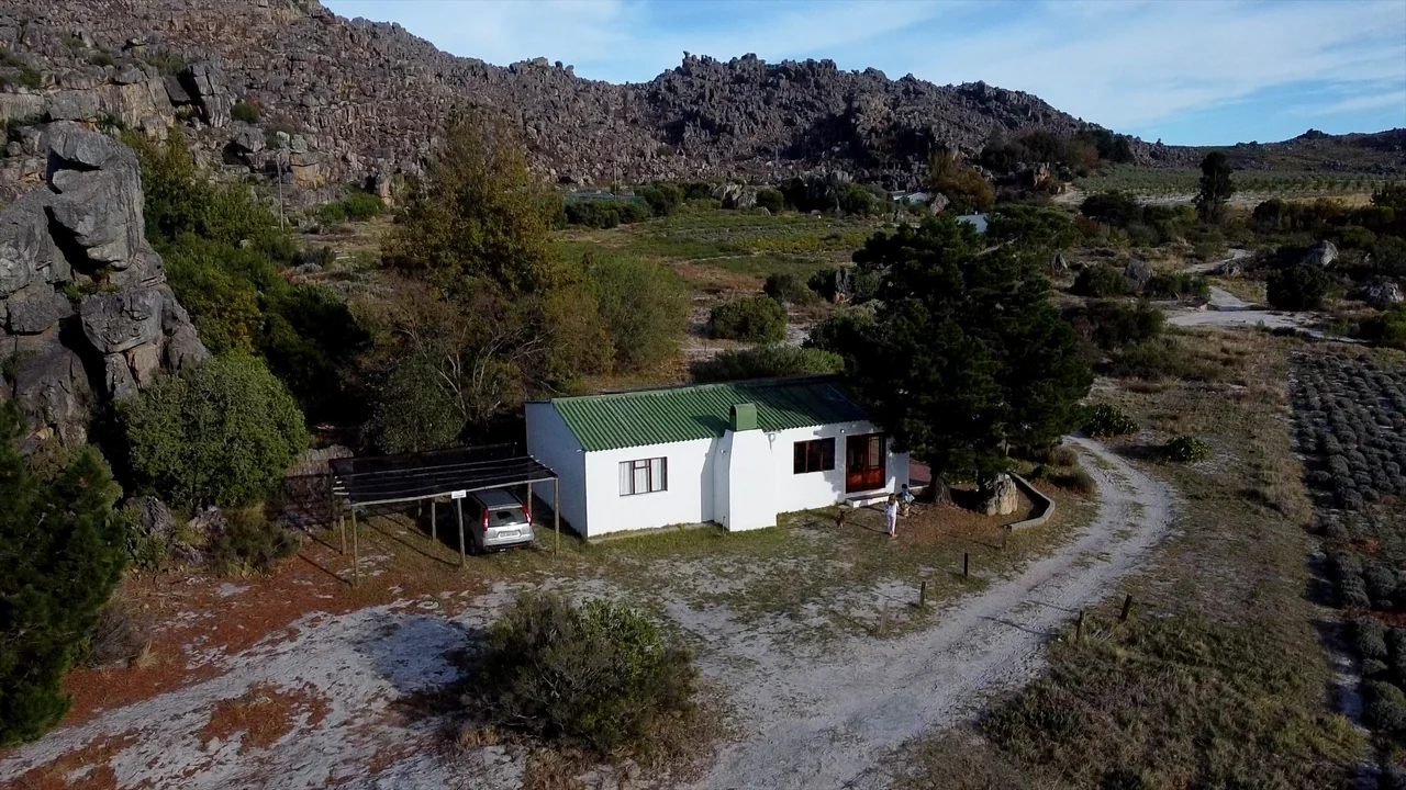 Comfortable self-catering cottage at Rockhaven Guest Farm